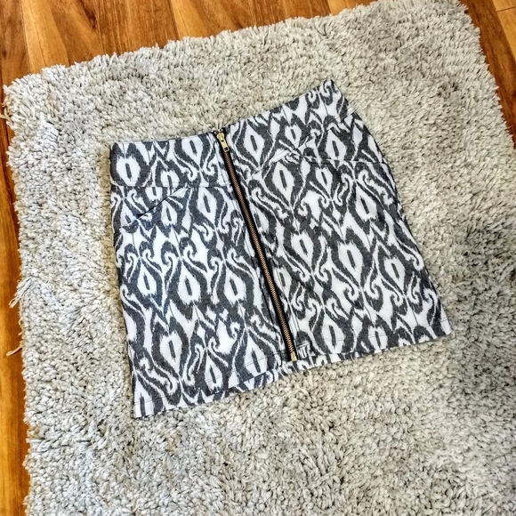 Material Girl Dresses & Skirts - 🌼Material Girl Skirt Size Small